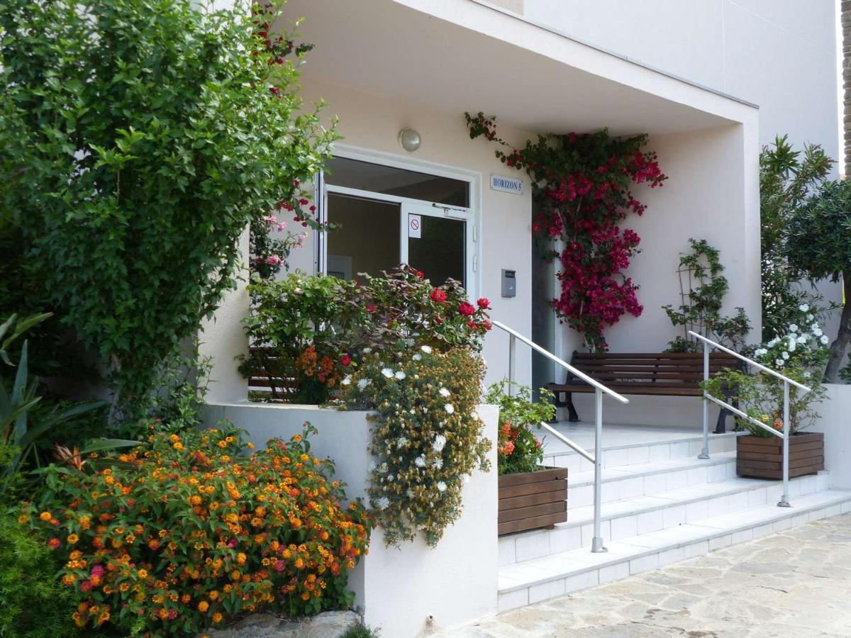 Studio Cosy Avec Tv Et Cuisine Equipee, Bord De Mer Le Lavandou - Fr-1-308-34 Zewnętrze zdjęcie